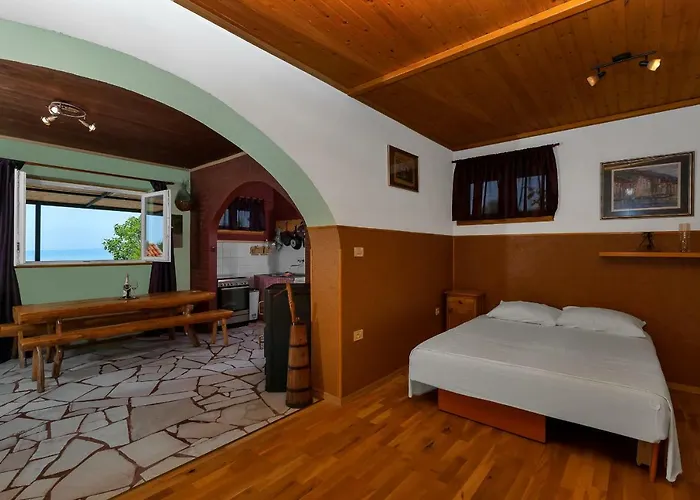 Duje Veliko Brdo (Makarska)
